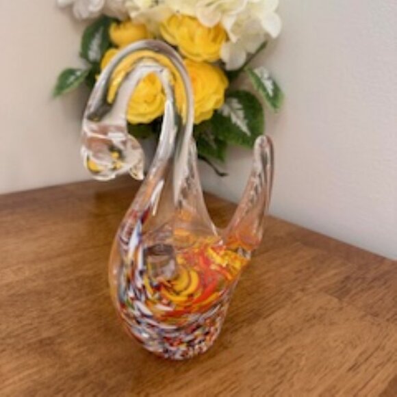 Vintage Murano Hand-Blown Glass Swan Figurine – Vibrant Multicolour Design - Picture 4 of 6